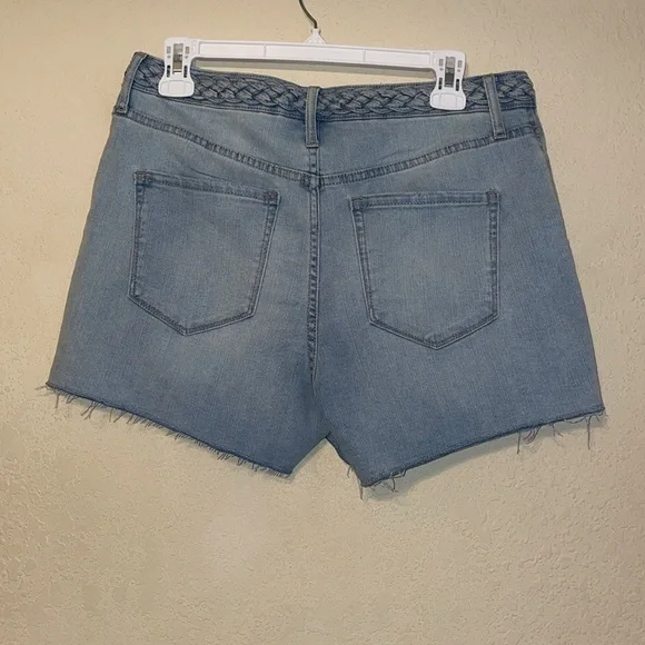 Frayed jeans high rise denim short - Picture 3 of 6
